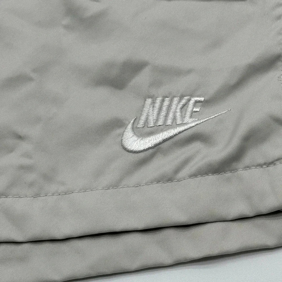 Nike CJ4486-326 Men's Sportswear City Edition Shorts Loose Fit Green Size L - Picture 4 of 9